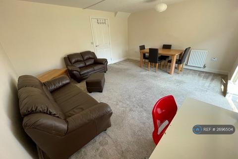 3 bedroom semi-detached house to rent, Starling Close, Coventry, CV4