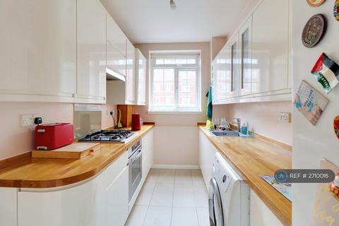 2 bedroom flat to rent, Wyatt Park Mansions, London, SW2