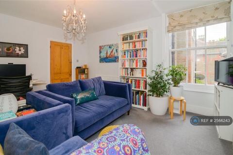3 bedroom flat to rent, Lebanon Park Mansions, Twickenham, TW1