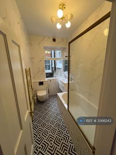 3 bedroom flat to rent, Lebanon Park Mansions, Twickenham, TW1