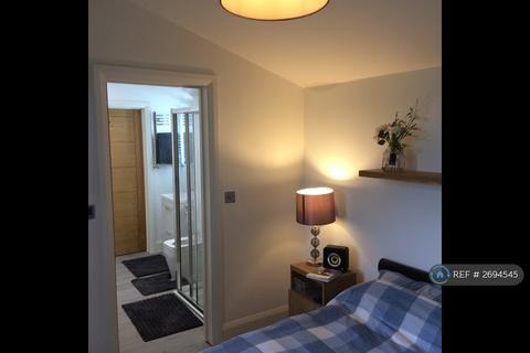2 bedroom detached house to rent, Dudley Road, Cambridge, CB5