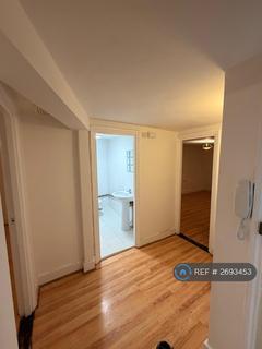 undefined, Camberwell Grove, London, SE5