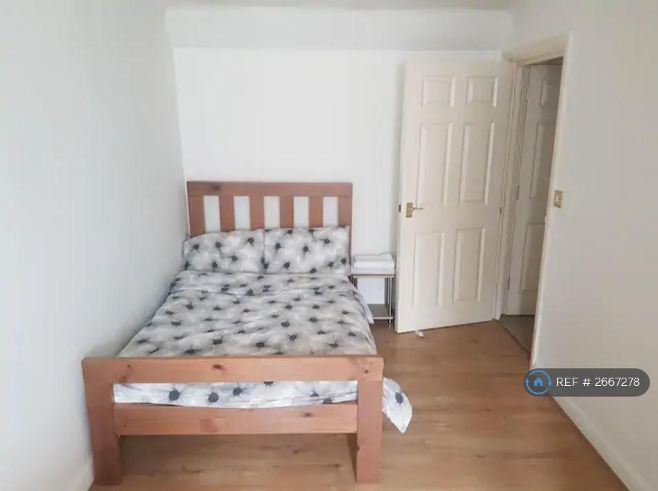 Double Bedroom 2