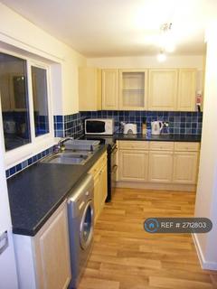 1 bedroom in a house share to rent, Brookhouse Road, Farnborough, GU14