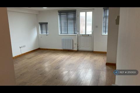 2 bedroom flat to rent, Market Street, Loughborough, LE11