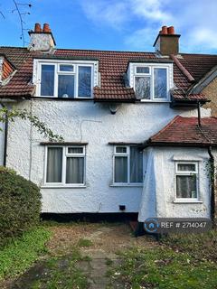 2 bedroom terraced house to rent, Hamilton Avenue, Cheam, Sutton, SM3