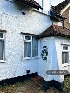 2 bedroom terraced house to rent, Hamilton Avenue, Cheam, Sutton, SM3