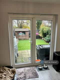 2 bedroom terraced house to rent, Hamilton Avenue, Cheam, Sutton, SM3