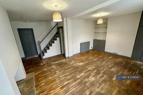2 bedroom terraced house to rent, Hamilton Avenue, Cheam, Sutton, SM3