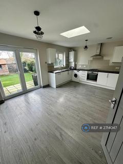 undefined, Hamilton Avenue, Cheam, Sutton, SM3