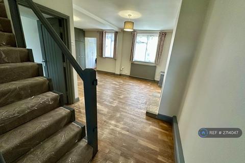 undefined, Hamilton Avenue, Cheam, Sutton, SM3