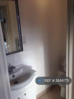 Studio to rent, Clitterhouse Road, London, NW2