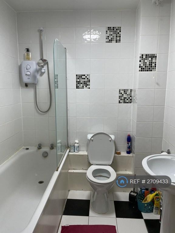 Bathroom #2