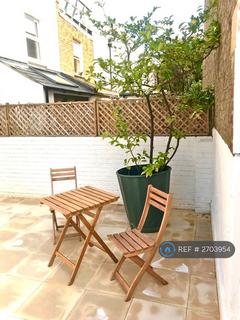 1 bedroom semi-detached house to rent, Glenbrook Road, London, NW6