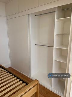 1 bedroom flat to rent, Hillside Court, London, NW3
