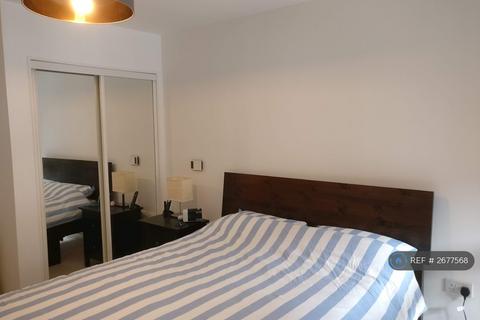 2 bedroom flat to rent, Bridgestone House, London, SE16
