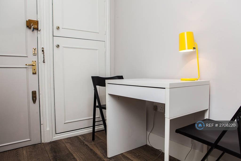 Study/ Entrance