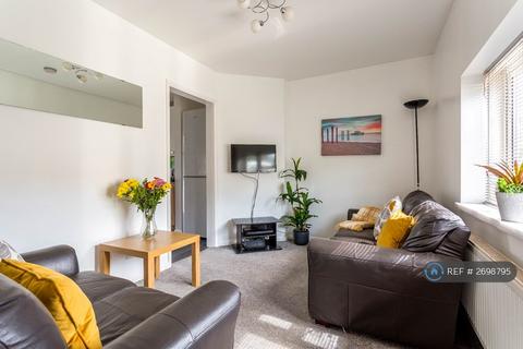 5 bedroom semi-detached house to rent, Southall Avenue, Brighton, BN2