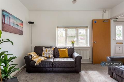 5 bedroom semi-detached house to rent, Southall Avenue, Brighton, BN2