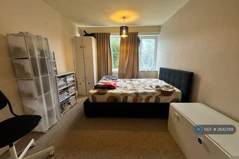 2 bedroom flat to rent, Darnel Hurst Road, Sutton Coldfield, B75