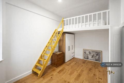 undefined, Ennismore Gardens, London, SW7