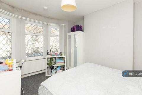 2 bedroom flat to rent, Newmarket Road, Brighton, BN2