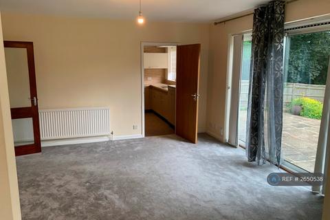4 bedroom detached house to rent, Newlands Avenue, Radlett, WD7