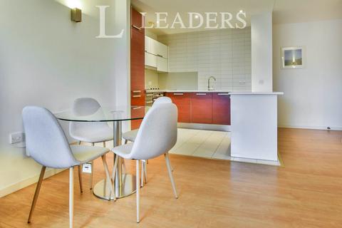 2 bedroom flat to rent, Skyline Central 2, 49 Goulden Street, Manchester, M4
