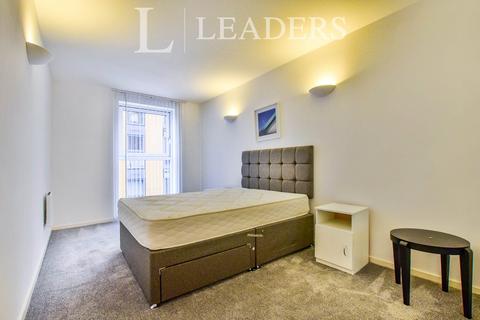 2 bedroom flat to rent, Skyline Central 2, 49 Goulden Street, Manchester, M4