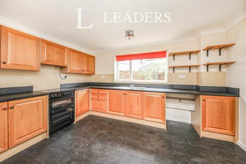 3 bedroom terraced house to rent, Desmond Drive, Norwich, NR6