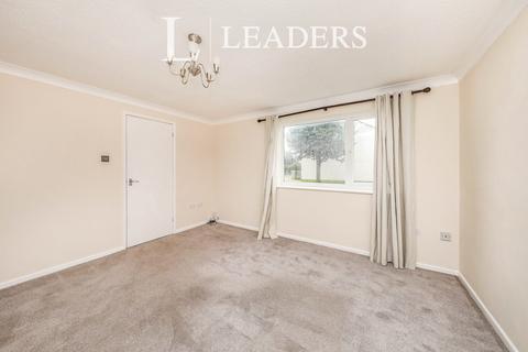 3 bedroom terraced house to rent, Desmond Drive, Norwich, NR6