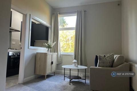 1 bedroom flat to rent, Grove Avenue, Birmingham, B13