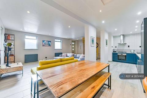 undefined, Burnt Ash Hill, London, SE12