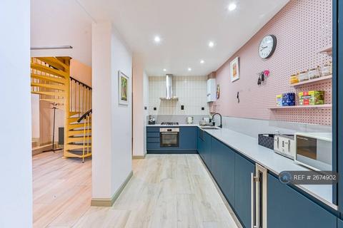 undefined, Burnt Ash Hill, London, SE12