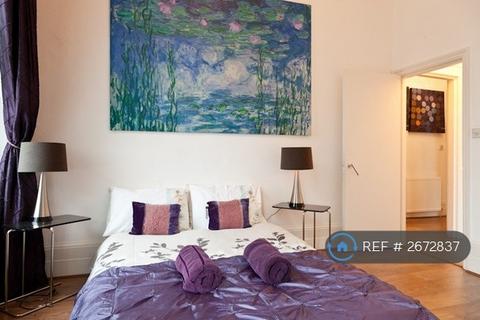 undefined, Garrick Street, London, WC2E