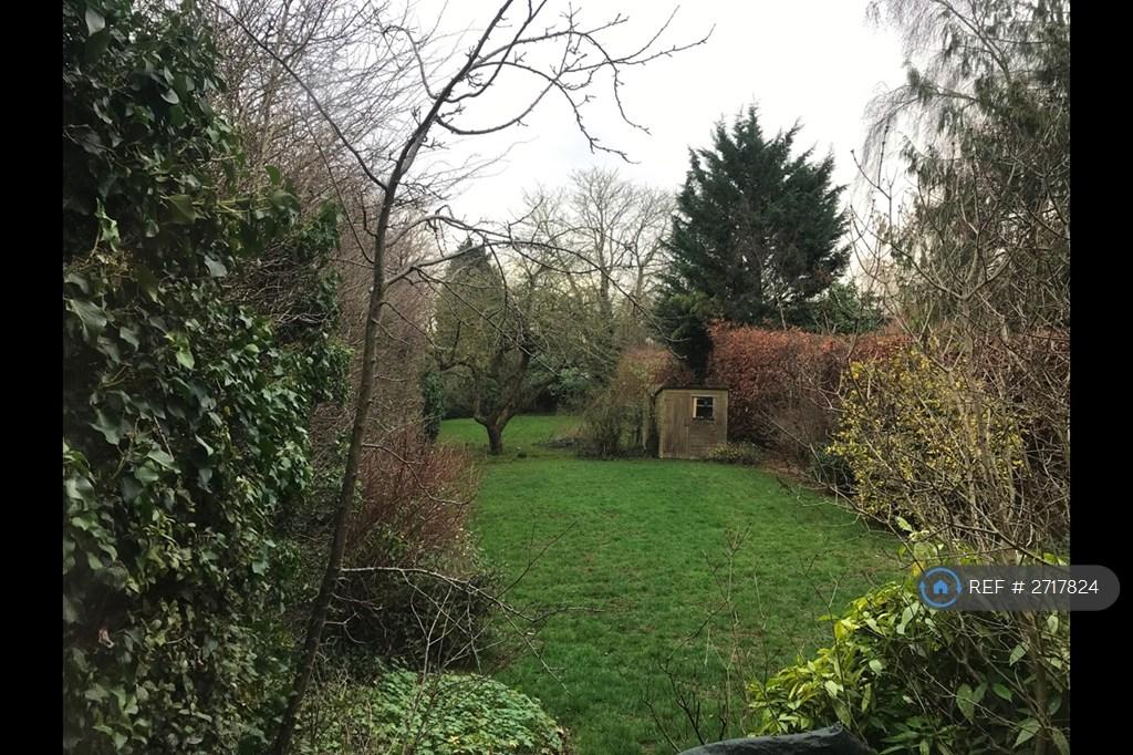 Large Secluded Garden