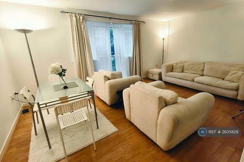 2 bedroom flat to rent, Menai Place, London, E3