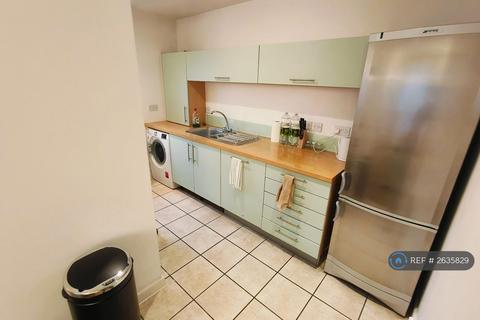 2 bedroom flat to rent, Menai Place, London, E3