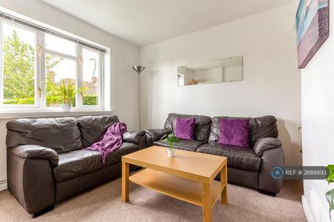 6 bedroom terraced house to rent, The Crescent, Brighton, BN2