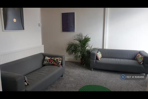 undefined, Knowle Terrace, Leeds, LS4