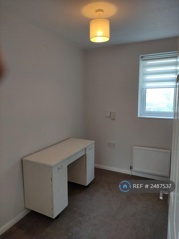 3rd Bedroom/ Office