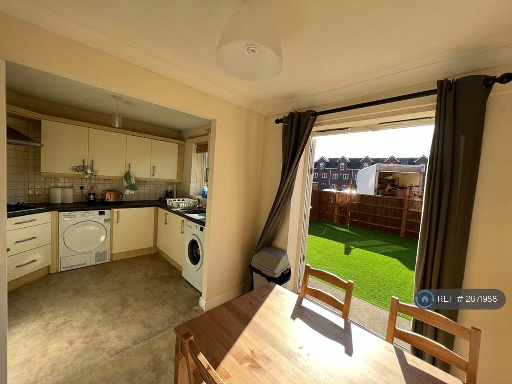 Kitchen/Dining