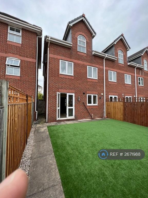 Rear Elevation / Garden