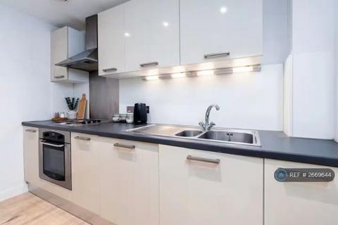 undefined, Jet Centro, Sheffield, S2