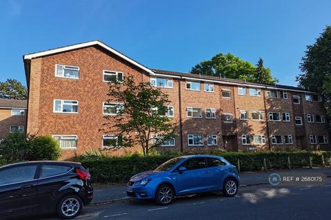 2 bedroom flat to rent, Lovelace Gardens, Surbiton, KT6