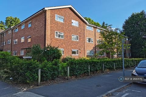 2 bedroom flat to rent, Lovelace Gardens, Surbiton, KT6