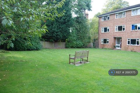 2 bedroom flat to rent, Lovelace Gardens, Surbiton, KT6