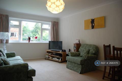 2 bedroom flat to rent, Lovelace Gardens, Surbiton, KT6