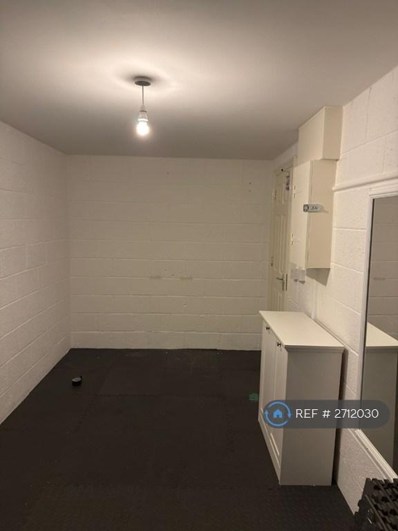 Garage Painted And Adapted