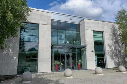 Office to rent, Ringway Rd W Manchester M22 5TG